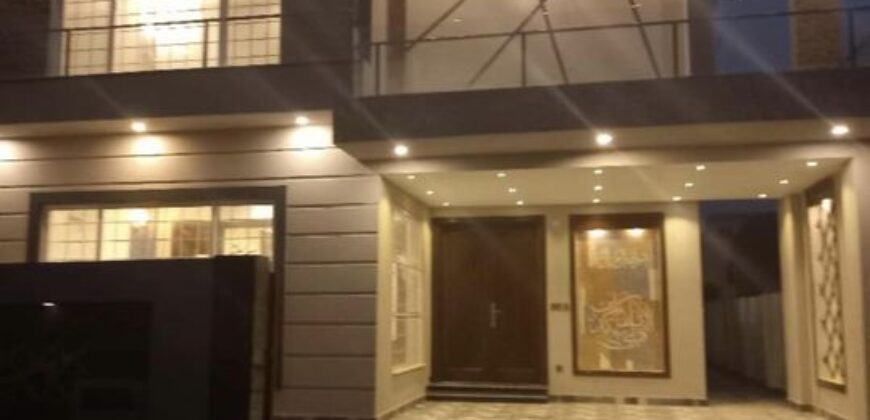 Stunning Designer 10 Marla House For Sale in Bahria Phase 8 Rawalpindi E Sector 4.5 Crore